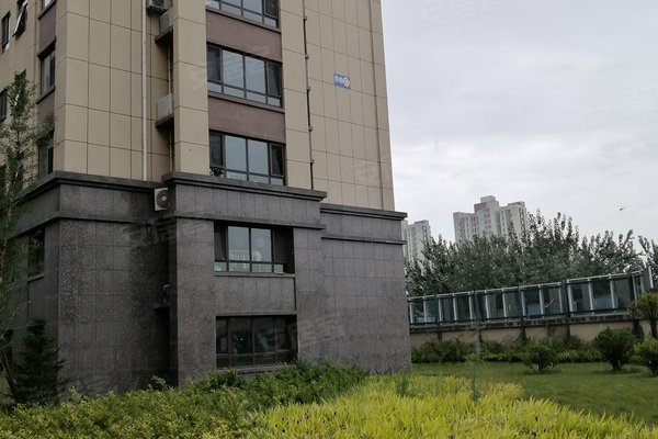 香橙小区居民素质怎么样,好不好_于静华解读:小区住户多为有素质.