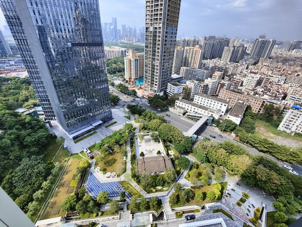 深圳南山前海远洋滨海大厦全新装修房子,去年交楼,可以短租,荔林地铁