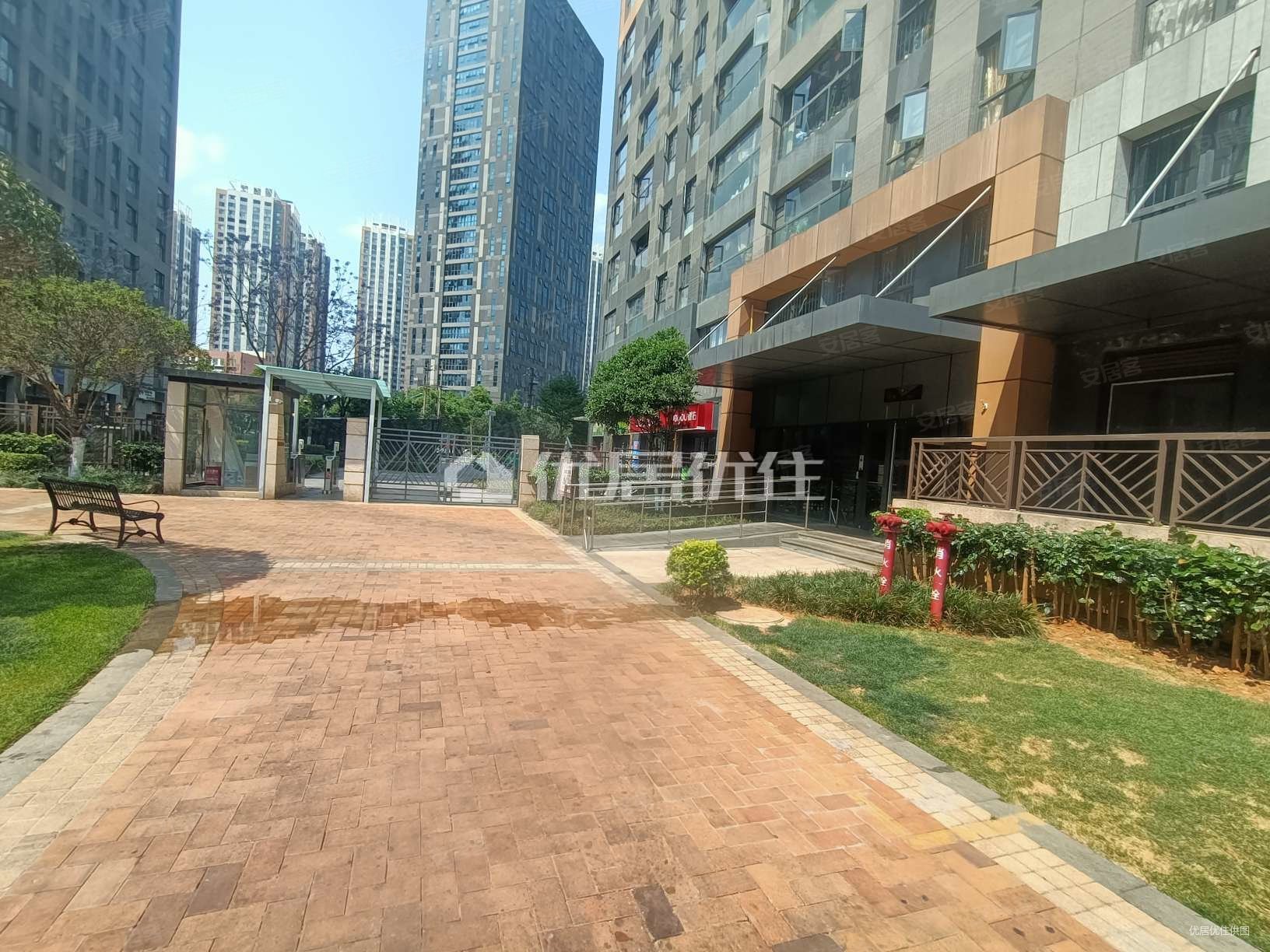 金尚俊园(二期)3室2厅2卫103㎡东南121万