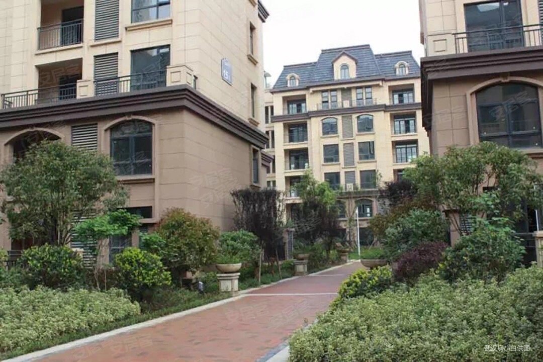 天纵半岛蓝湾(一期)2室2厅1卫82.42㎡南108万