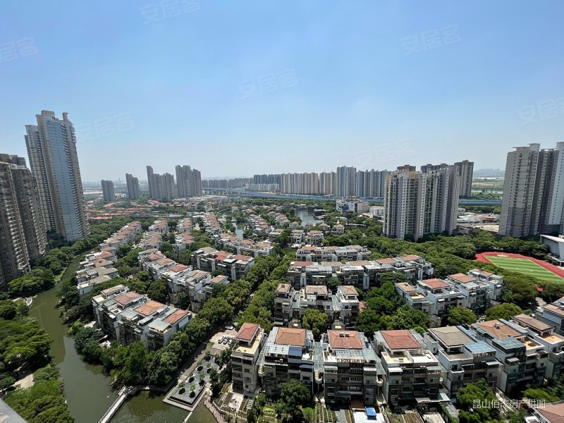 世茂蝶湖湾4室2厅2卫147㎡南北220万