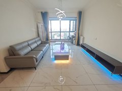 南阳卧龙卧龙城区真房 范蠡路 21小旁 可短租 月付 碧桂园新都荟 精装三室出租房源真实图片