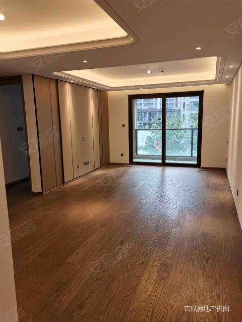 (特价急售海曙金茂府)急售 可大刀  双卫格局 精装好房