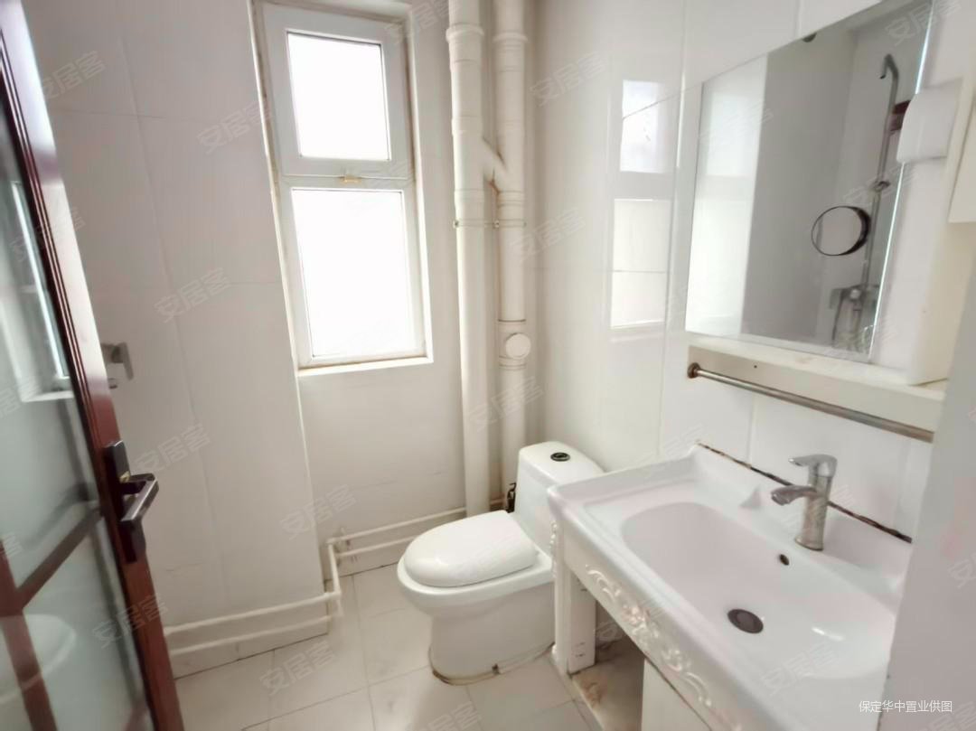 府河家园3室2厅2卫112㎡南北72万