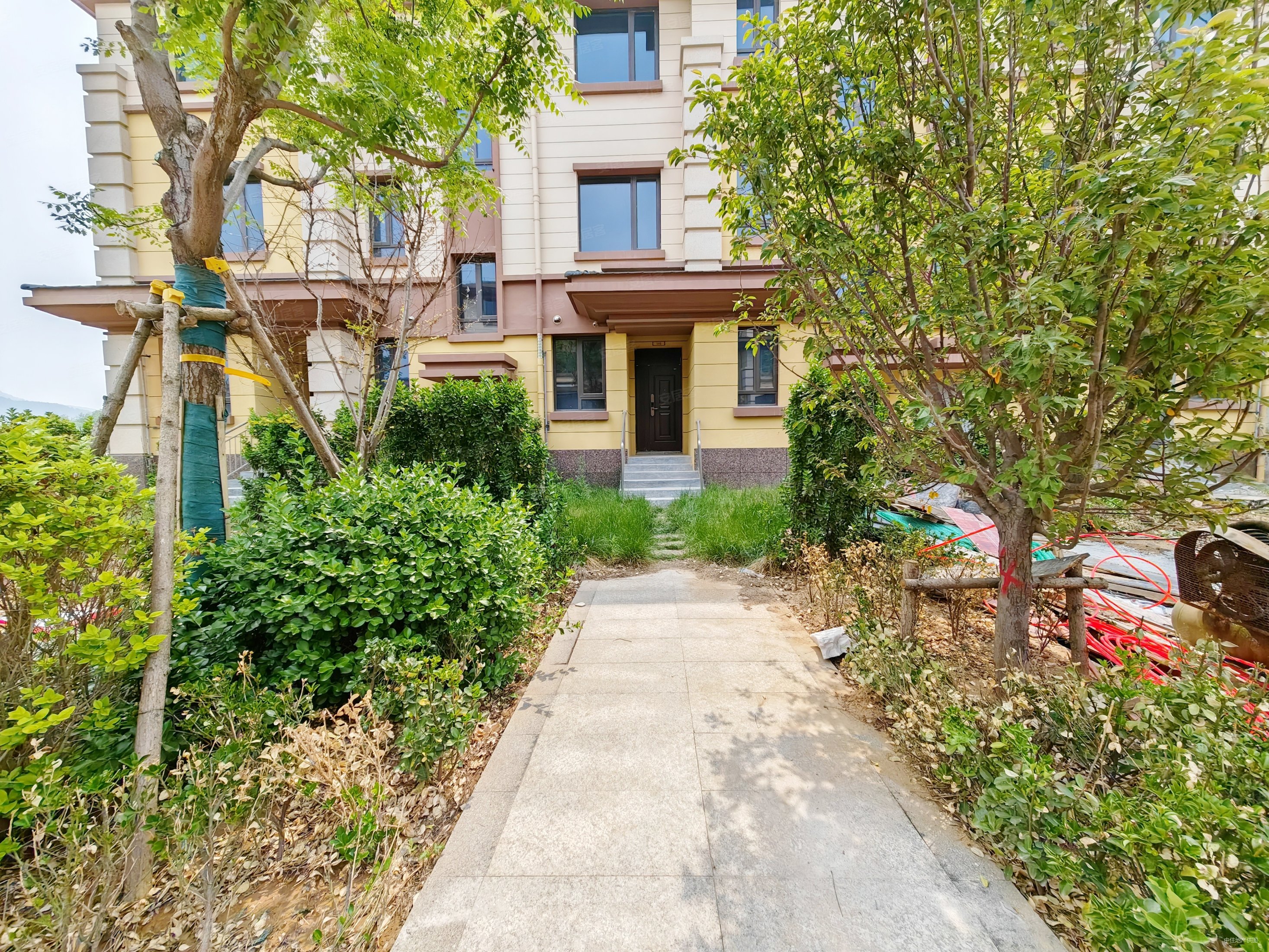 房产网>济南二手房>长清二手房>长清湖二手房>中建长清湖瑾园(别墅)>