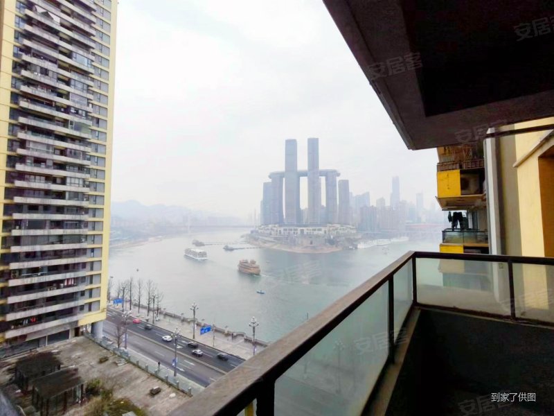 急售南滨路两江壹号清水2室正朝来福士看江视野开阔
