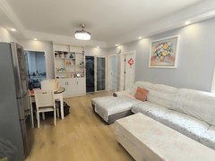 马鞍山雨山雨山实验学校大学城附近,秀山文苑电梯房,两室一厅,家电齐全,拎包入住。出租房源真实图片