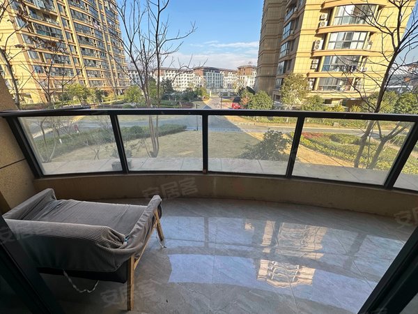 杭州萧山闻堰三江名苑本人房东三江名苑朝南主卧独立厨卫带大阳台图片