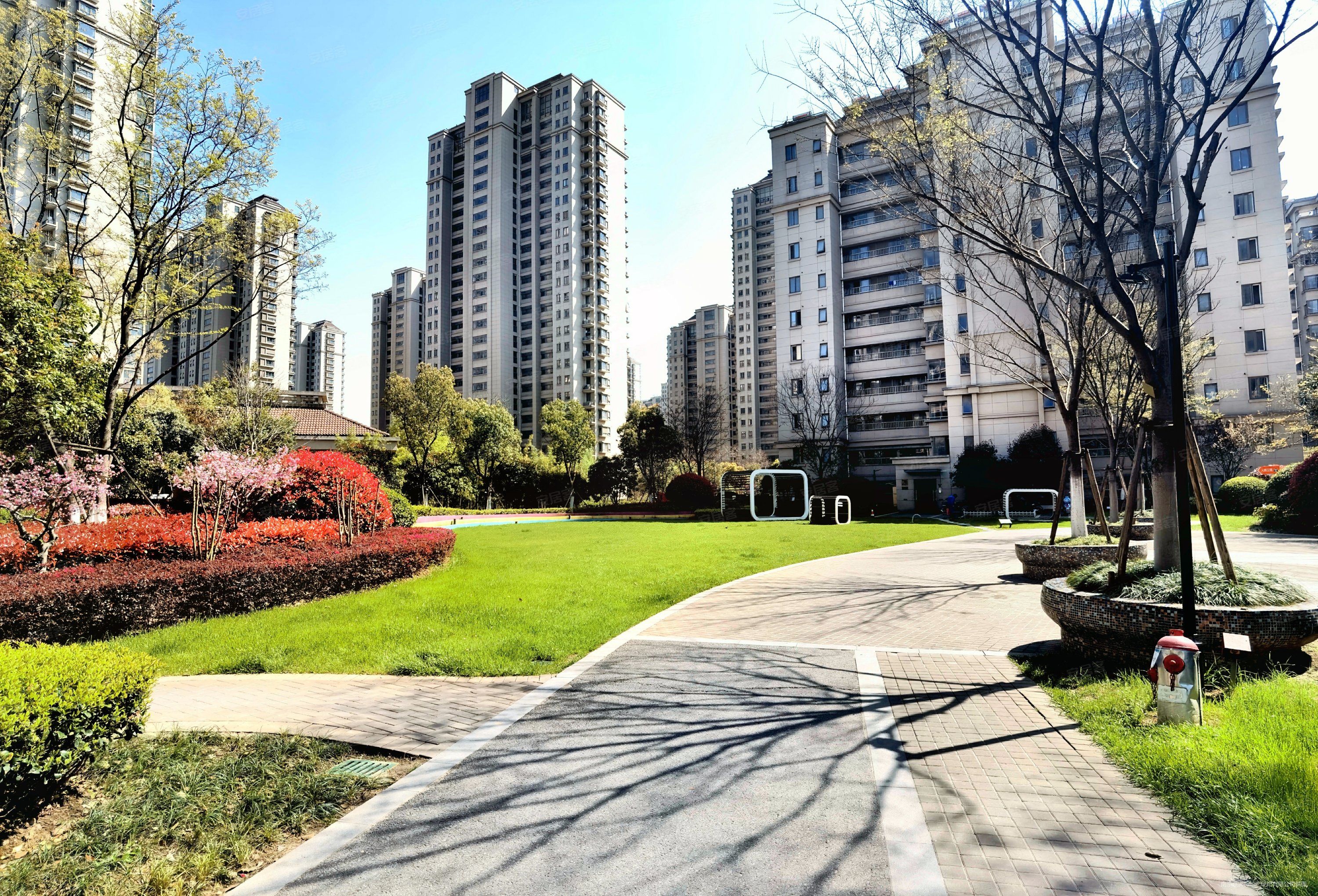 金陵附中附小洲岛家园悦江苑小高层采光好进地铁