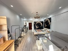 文山文山市新市医院龙誉国际  可以半年付公寓 包物业家具家电齐全出租房源真实图片