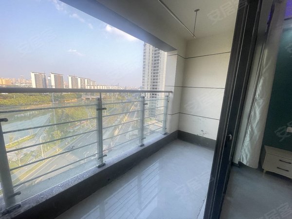 常州钟楼新闸联创港悦府青枫公园,科技街,阿里巴巴港悦府两房一厅一厨