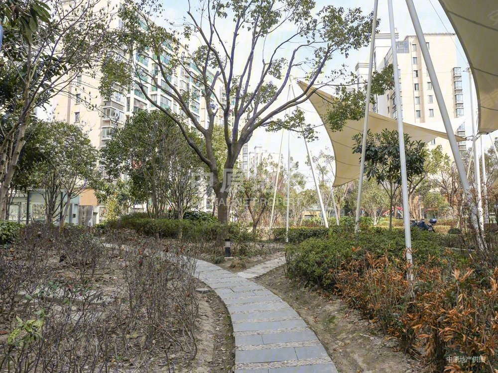 春申玫瑰苑3室2厅1卫114.65㎡南996万