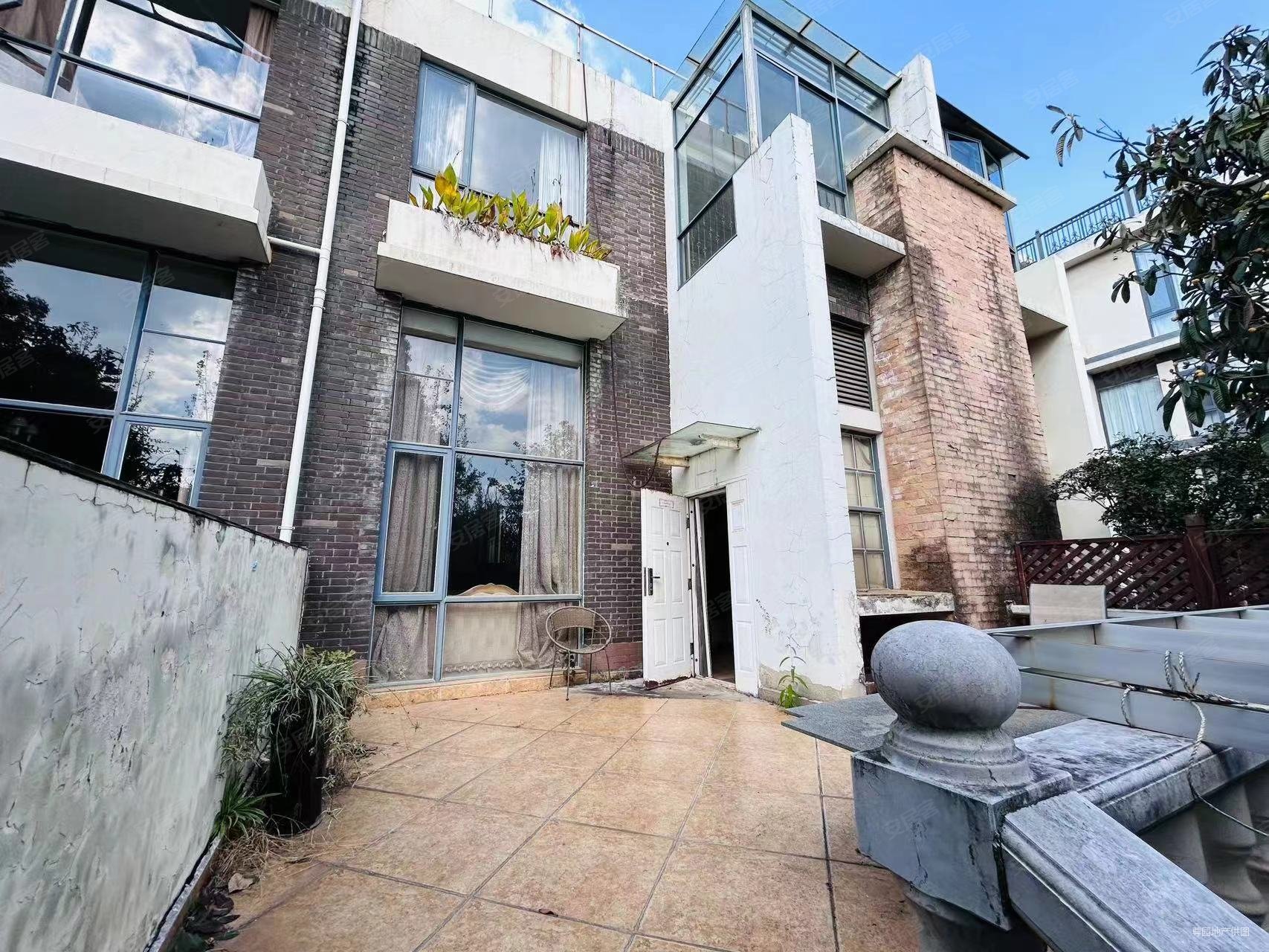 滇池卫城紫郢别墅