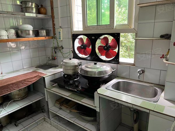 重庆合川合川滨江路蟠龙路138号小区蟠龙路105号一室一厅家具家电齐全