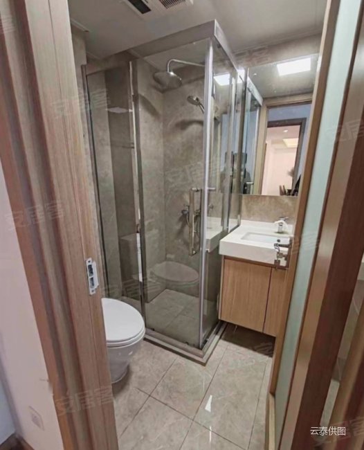 未来广场华润昆仑玉三室精装修98平105价格可谈急