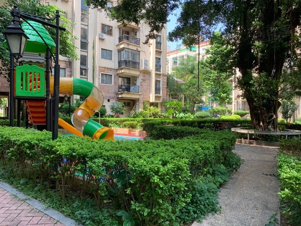 深圳龙岗横岗卓越城市中心花园新上!14号地铁口!