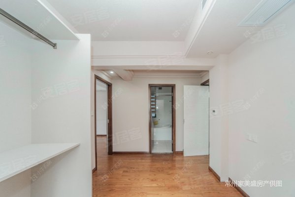 天润园精装大三房,中间楼层房东急售