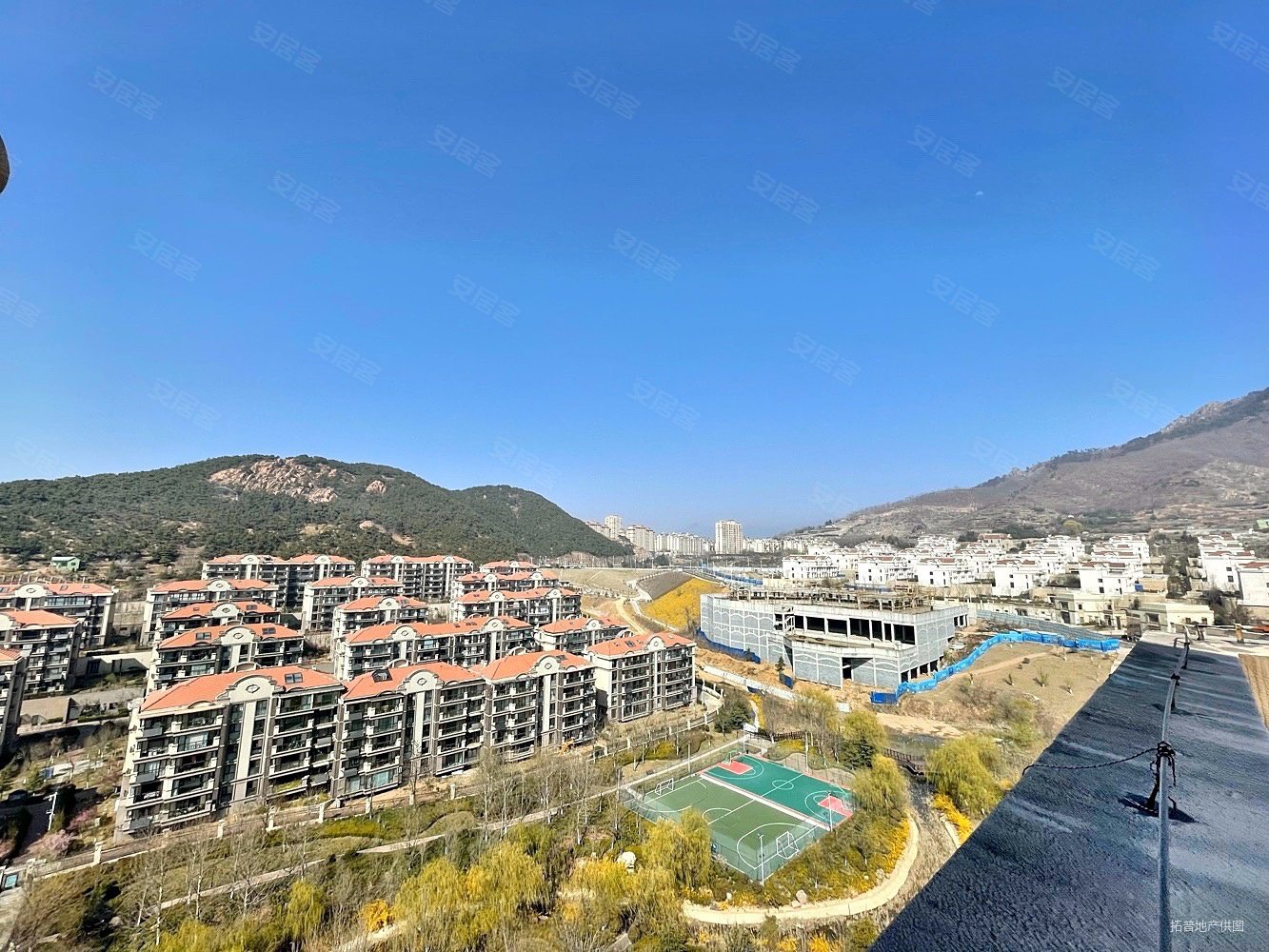 鲁商蓝岸丽舍(曦园)3室2厅2卫154.87㎡南北670万