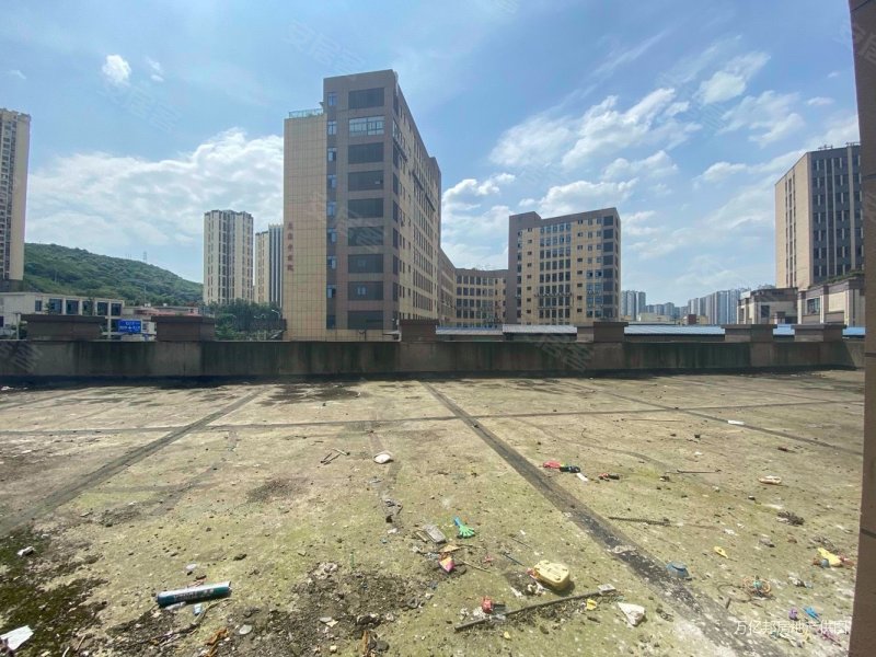 江津锦绣华城3室2厅2卫100㎡南北75万