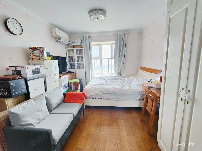 急售,急售好房海亮艺术华府,带车位地下室南北通透精装修随时看