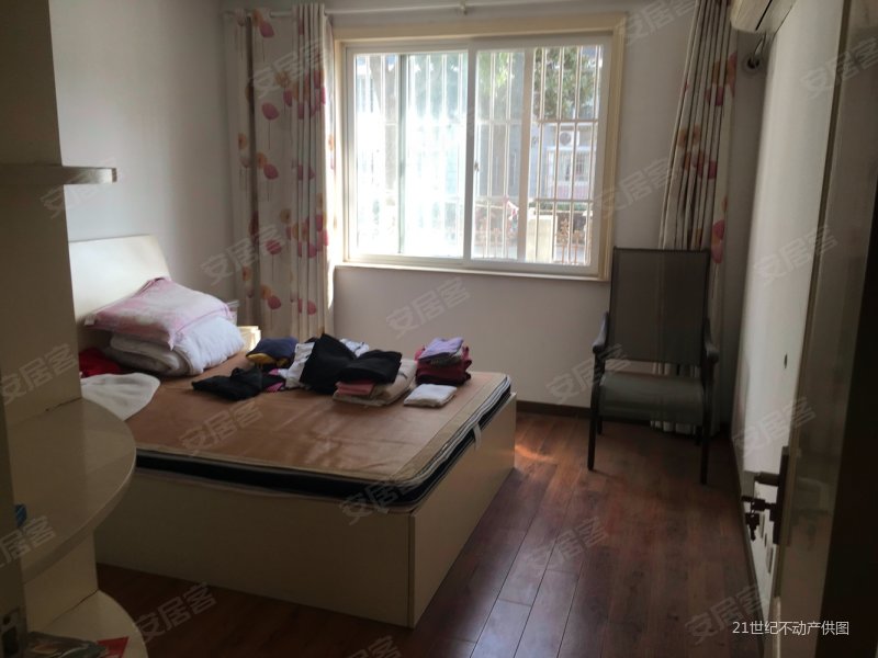 泰东公寓 产权清晰 近地铁 精装好房 南北通透 双卫格局,泰东公寓二手