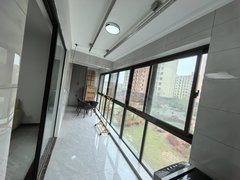 未来城电梯洋房3楼精装120平3室2厅2卫2000月京东南外