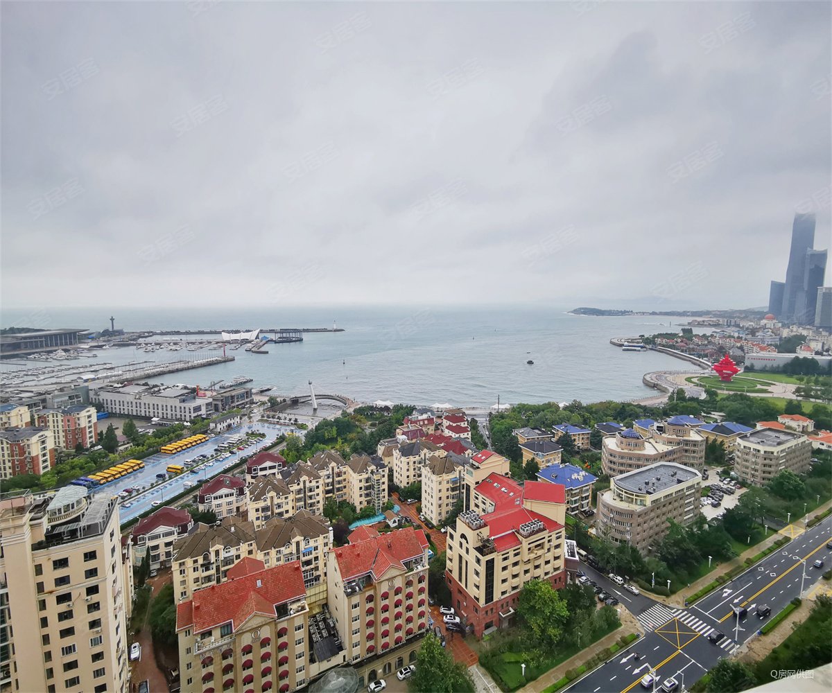 海悦东海世家3室2厅3卫202.62㎡南北800万