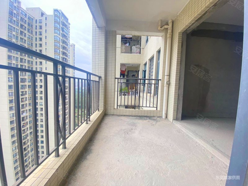 东莞房产网>东莞二手房>南城二手房>南城车站二手房>中信凯旋国际>800