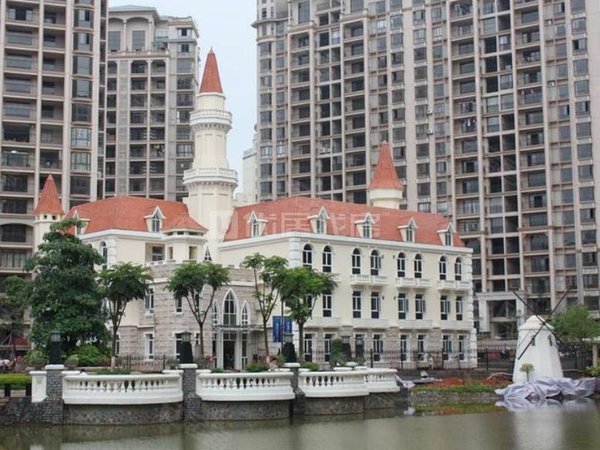 南宁青秀凤岭南莱茵湖畔急租 琅东地铁口 莱茵湖畔2房 拎包入住 业主