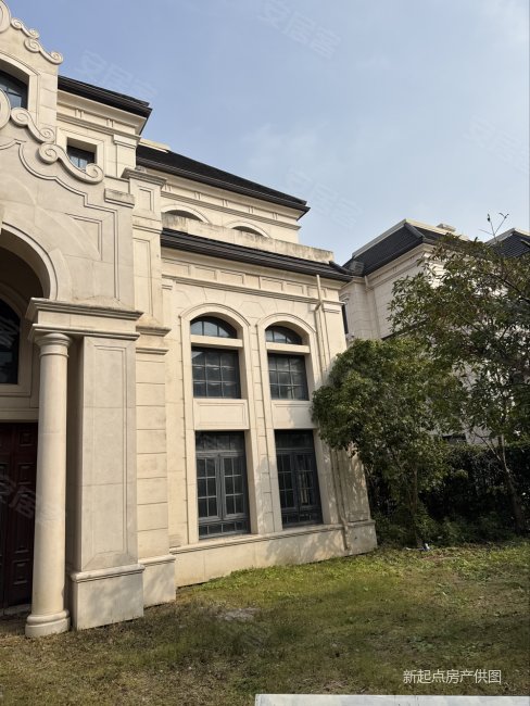苏州房产网>苏州二手房>常熟二手房>尚湖二手房>尚湖玫瑰园(西区别墅)