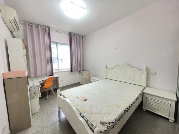 金华婺城婺城江南婺城南苑小区(西1-西8幢)轻轨口，世贸广场近，小区停车方便，民水民电，中医院近，拎包住出租房源真实图片