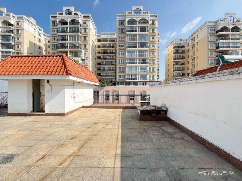 房东急售 中装三越四 带超大屋顶花园 品质园林小区西山区政府,千禧