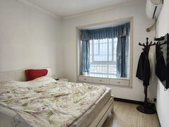 达州渠县万兴广场出租，地旺华中西城公馆 精装4房2卫，18000一年出租房源真实图片