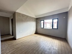 丽江古城光义街古城南门附近空房出租，4室4卫，可做民宿，3800出租房源真实图片