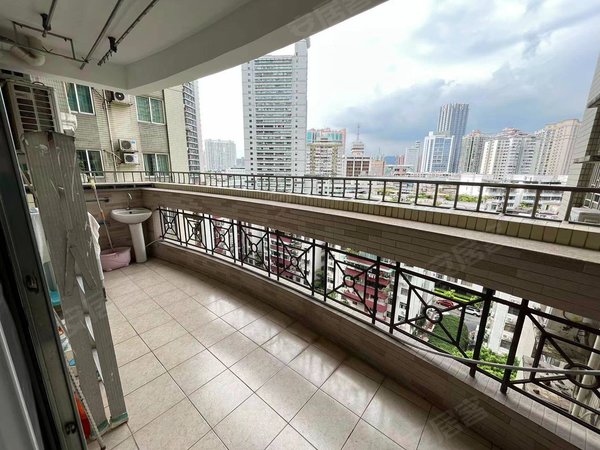 广州越秀中山路金羊花园金羊花园 3室2厅2卫 南北通透 112平 配套齐全