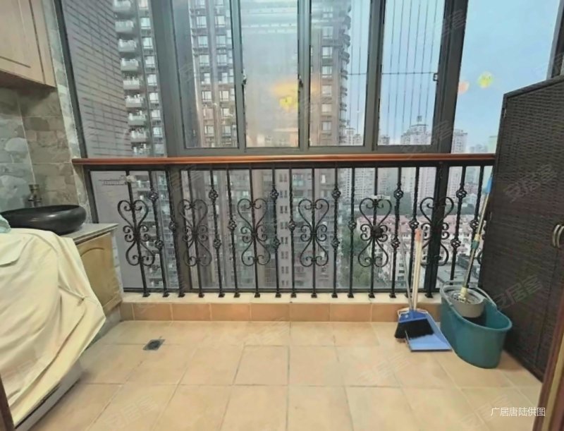 上海房产网>上海二手房>黄浦二手房>蓬莱公园二手房>黄浦华庭>800_611