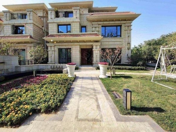 上海闵行金虹桥富宏花园(别墅)富宏花园(别墅) 精装5房 南通 采光好