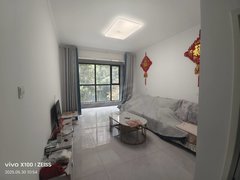 周口鹿邑上清湖公园上清湖附近,简单装修,家具家电齐全拎包入住,楼下停车方便出租房源真实图片