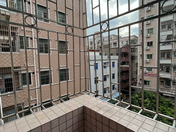 深圳宝安沙井万丰村首月免租 签约立减一个月 近地铁 精装大单间一室