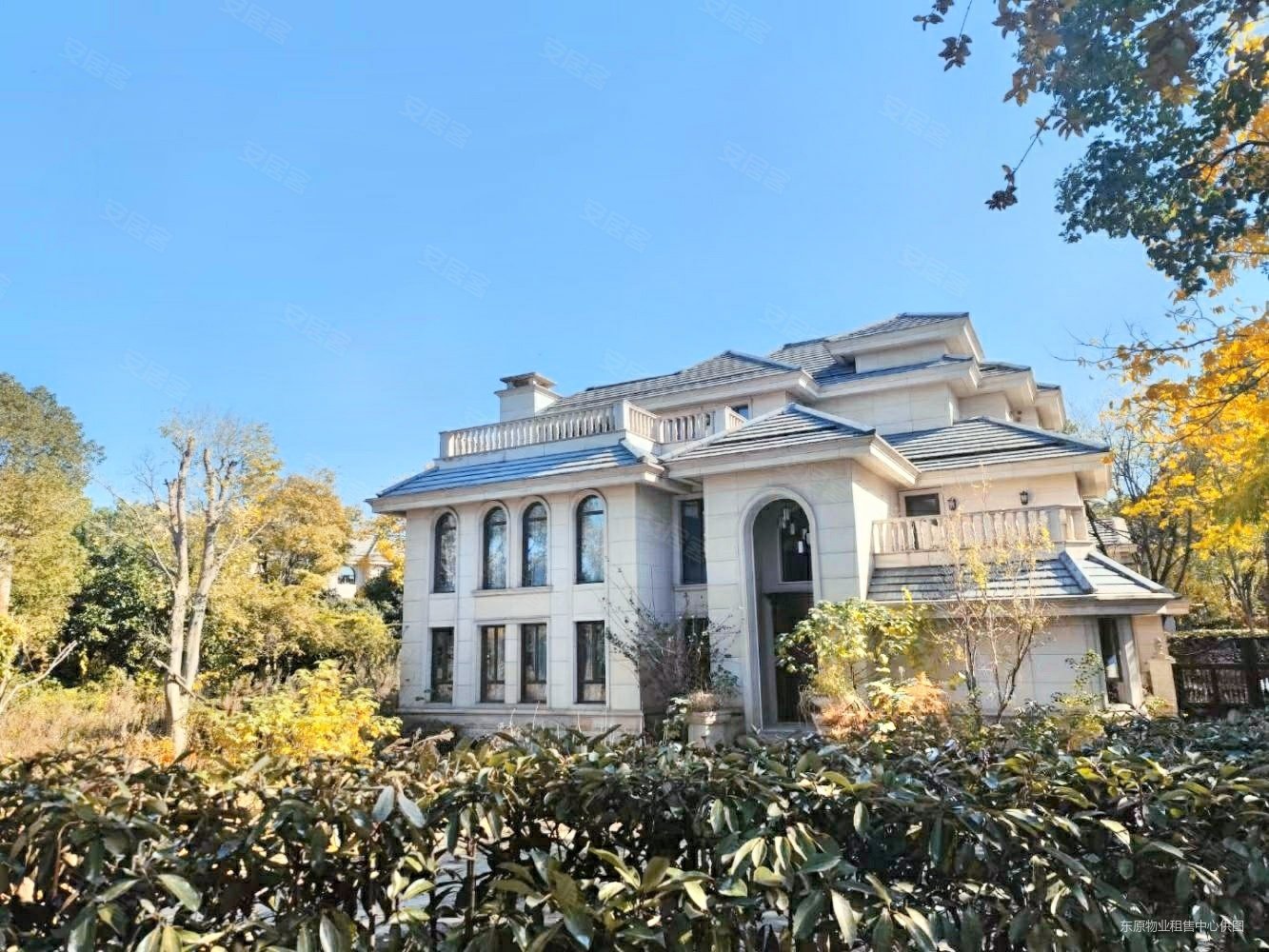 武汉长岛别墅 一线临湖独栋别墅 位置开阔 不可错过,武汉长岛二手房