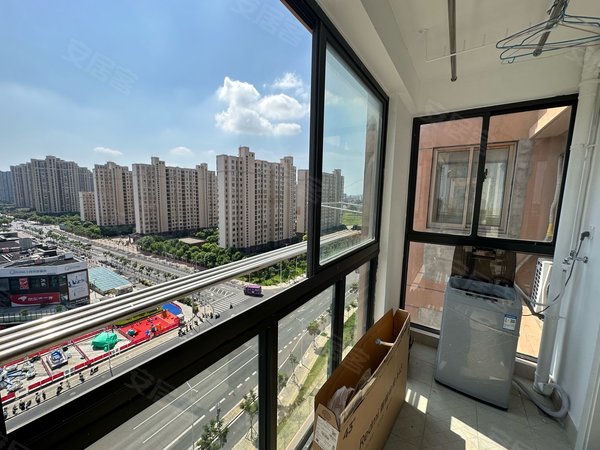 上海浦东曹路中虹家园无中介费!官方核验 带车位 办居住证 落地窗!