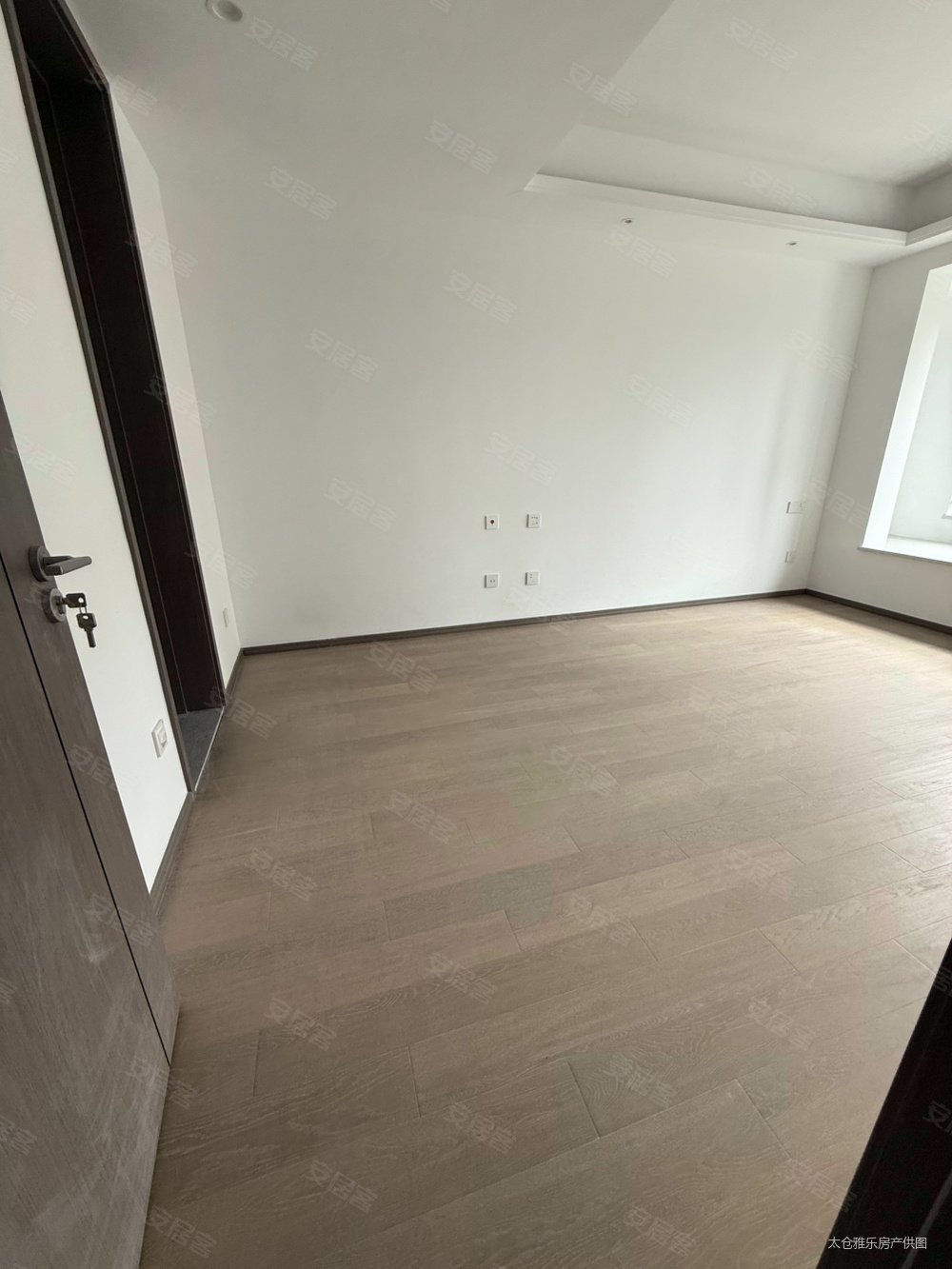 心望雅苑3室2厅2卫105㎡南北168万