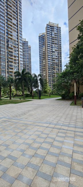 业主承担所有税费不靠路朝南看花园购灏景湾大三房