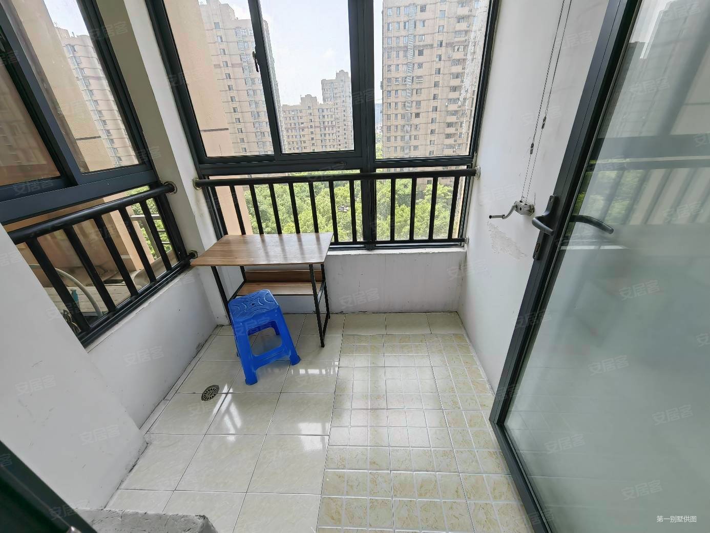 70年产权,精装修,急售,总价低,塘和家园德悦苑二手房,105万,1室1厅,1