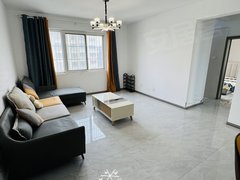 合肥新站陶冲湖北岗一期精装修大三房 采光好 旁边就是弘盛广场出租房源真实图片