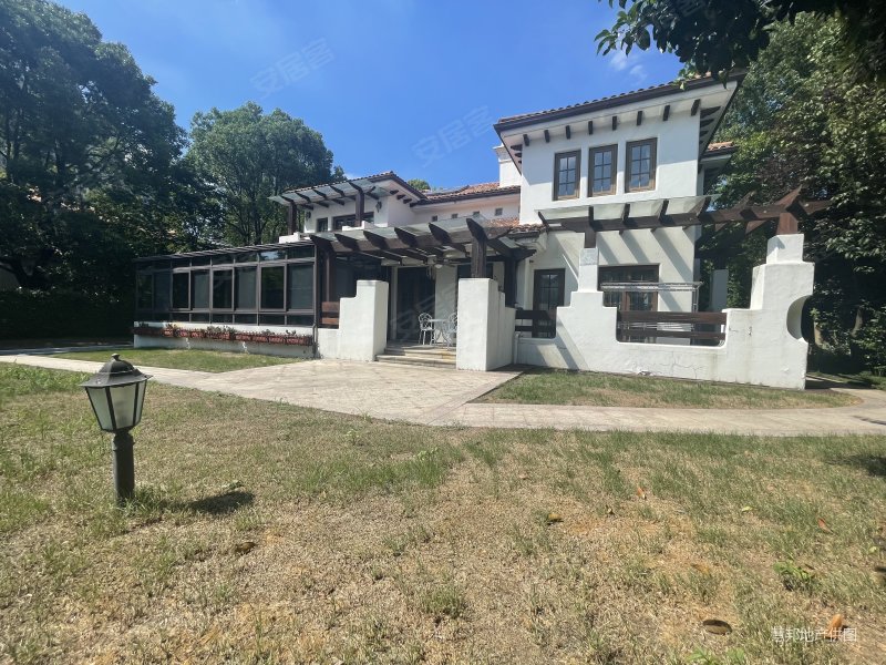 万源城御溪别墅