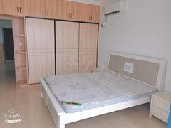 鹰潭月湖月湖城区都市港湾精装公寓带客厅1200包物业,电梯房,朝南,一室一厅出租房源真实图片