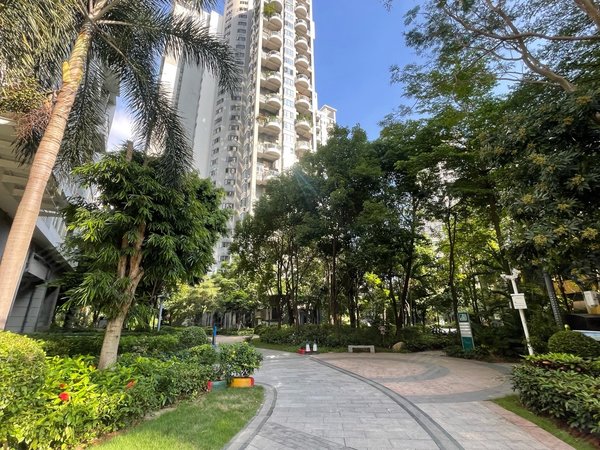 深圳福田百花海馨苑福田区海馨苑精装三房两卫,双阳台,干净清爽,小区