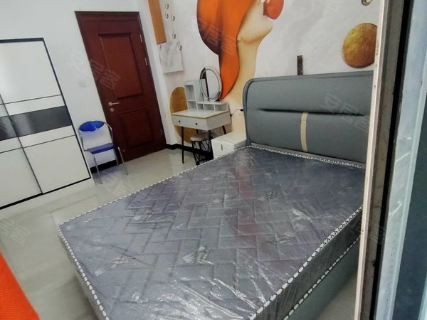 出租中欧假日花园精装修独立卫生间吃住行方便离小康村近,常熟租房