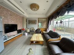 潮州湘桥潮枫路带露台出租大道云梯电梯房100平2房2厅露台，家私家电齐出租房源真实图片